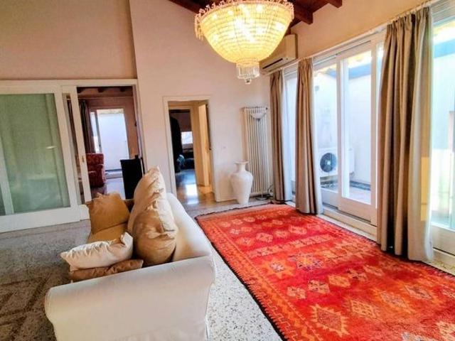 Appartamento di lusso di 230 m² in vendita Via Carlo Jussi, Bologna, Emilia Romagna