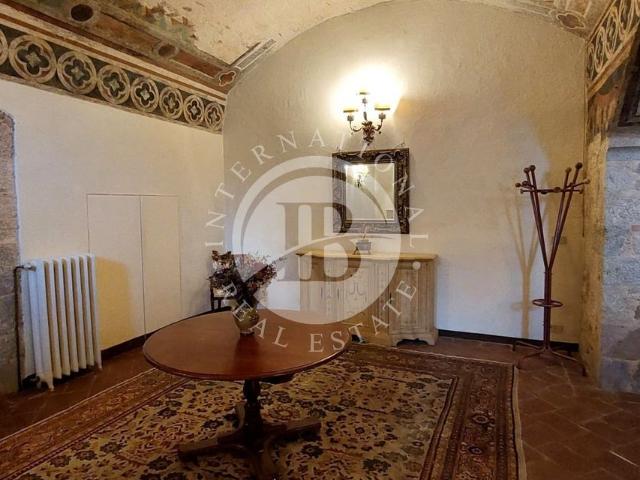 Appartamento di lusso di 400 m² in vendita Monteriggioni, Italia