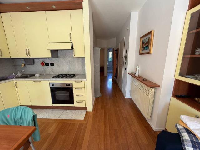 Appartamento di lusso di 75 m² in vendita Via Genova, Viareggio, Toscana