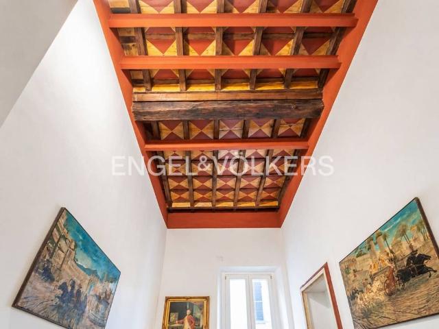 Appartamento di lusso di 90 m² in vendita Via del Governo Vecchio, Roma, Lazio