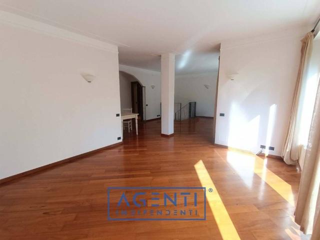 Appartamento di lusso in vendita Via Amilcare Ponchielli, 31, Monza, Monza e Brianza, Lombardia
