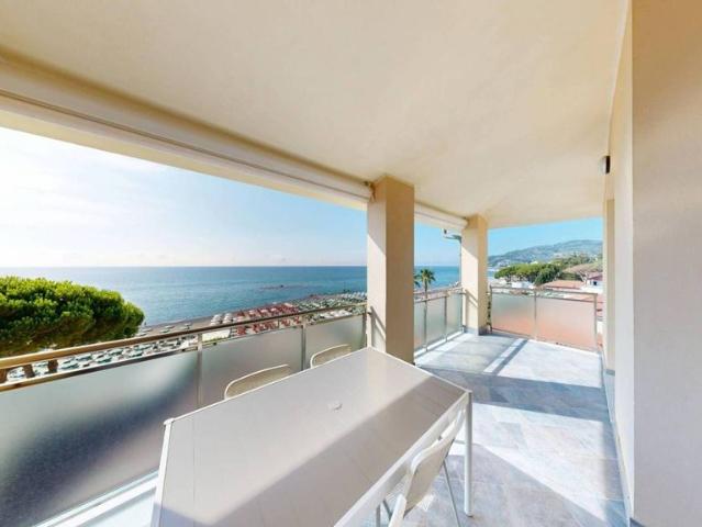 Attico di prestigio in vendita Via dei Gerani, Diano Marina, Imperia, Liguria