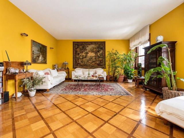 Appartamento di lusso in vendita Via Soperga, 36, Milano, Lombardia
