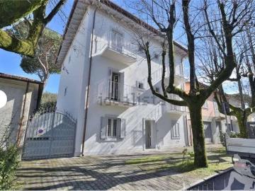 Appartamento di lusso in vendita Via Raffaelli, 12, Forte dei Marmi, Lucca, Toscana