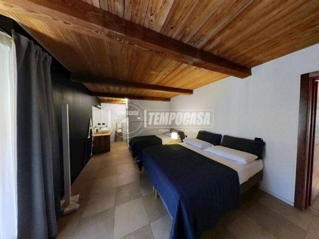 Casa di 339 mq in vendita Via Tourneuve 5, Aosta, Valle d’Aosta