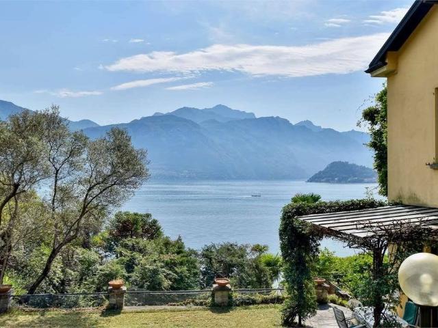 Appartamento di prestigio di 125 m² in vendita Via Regina, 89, Griante, Lombardia
