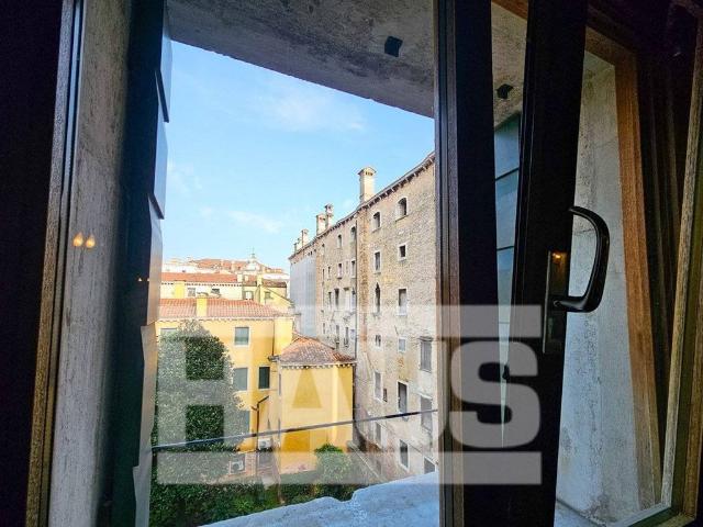 Appartamento di prestigio di 291 m² in vendita Venezia, Veneto