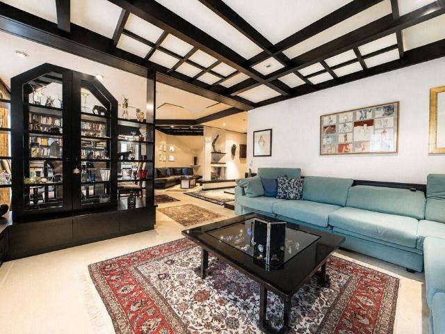 Appartamento di prestigio di 206 m² in vendita VIA HUBEN, 7, Brunico, Trentino Alto Adige