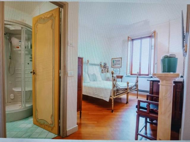 Appartamento di prestigio di 226 m² in vendita Firenze, Italia