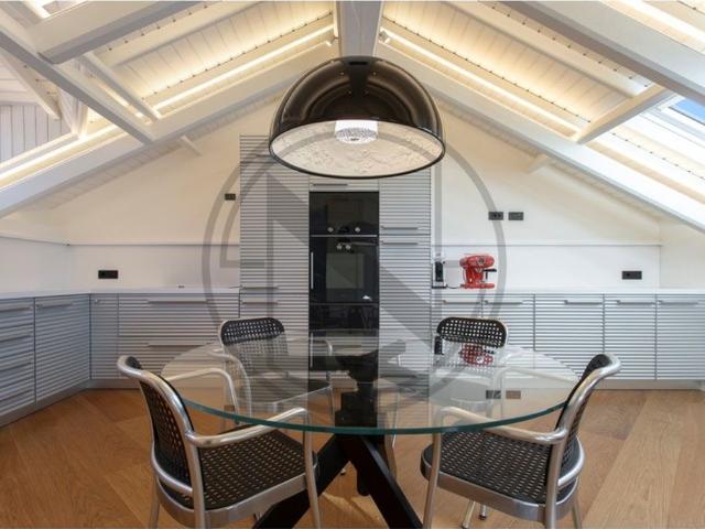 Appartamento di prestigio di 239 m² in vendita Como, Italia