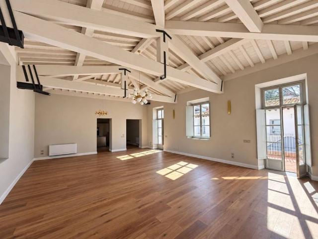 Appartamento di prestigio di 300 m² in vendita Via Benedetto da Maiano, 31, Fiesole, Firenze, Toscana