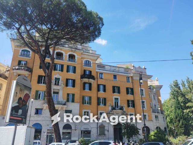 Appartamento di prestigio di 450 m² in vendita Piazza dell'Emporio, 11/a, Roma, Lazio