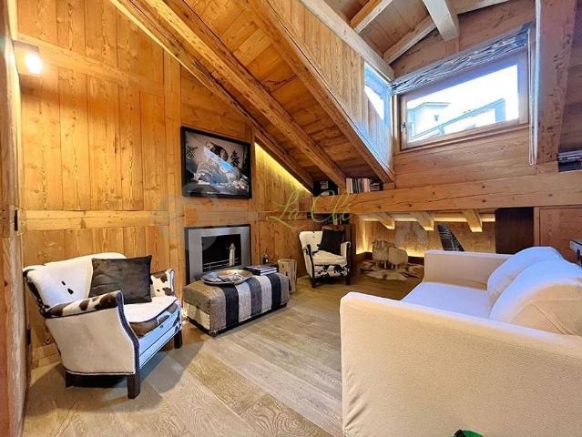 Appartamento di prestigio in vendita Via Circonvallazione, 11, Courmayeur, Valle d’Aosta