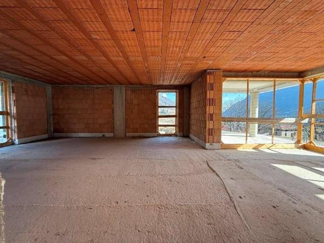 Appartamento di prestigio in vendita via Taddei De Mauris, 39, Malè, Trentino Alto Adige