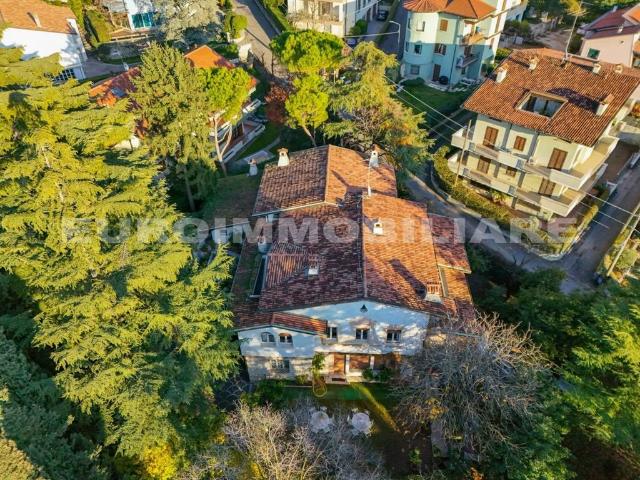 Appartamento di prestigio in vendita Viale della Bornata, Brescia, Lombardia
