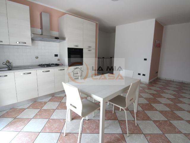 Appartamento due camere e taverna arredato