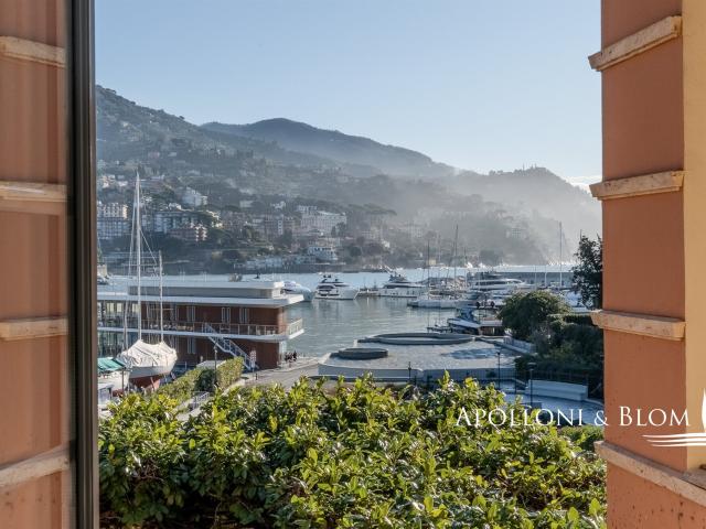 Appartamento fronte mare con vista sul porto – Rapallo, Geno. 115m² Rapallo
