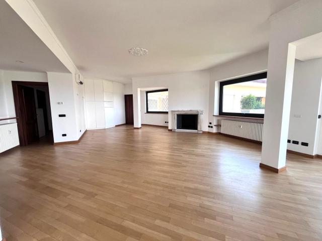 Appartamento in comprensorio lusso portierato 24h