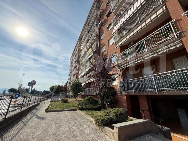 Appartamento in corso Fratelli Cervi, Grugliasco TO