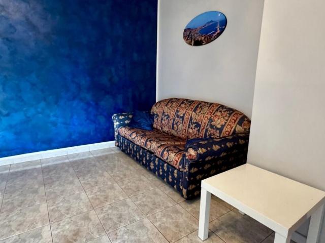 Appartamento in affitto – Via America Contatti