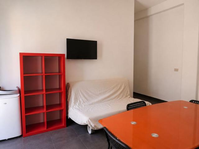Appartamento In affitto Via Paolo Emiliani Giudici 203, Oreto Perez Policlinico
