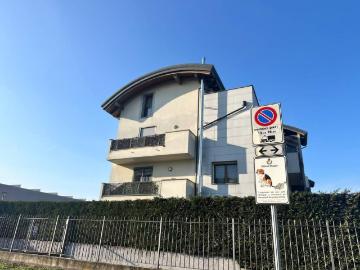 Appartamento in affitto a Muggiò MB