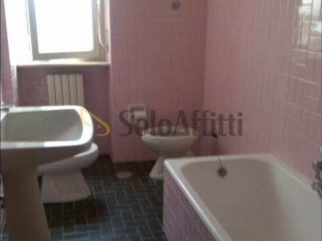 Appartamento in affitto a Macerata, non arredato/vuoto, riscaldamento autonomo, ascensore TrovaCasa