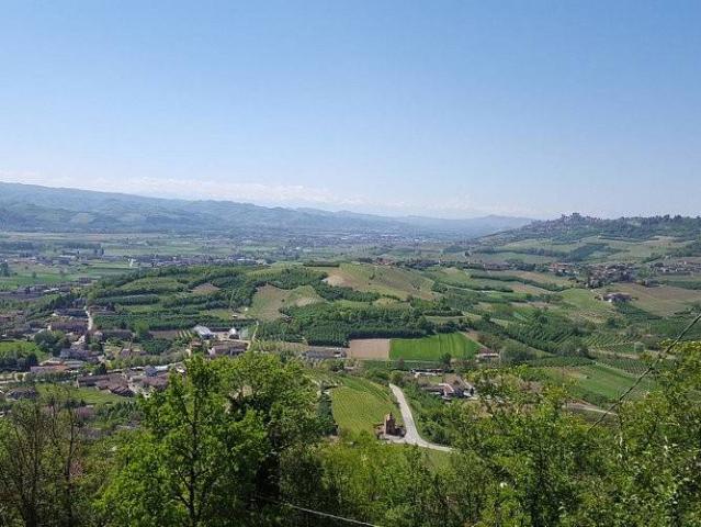 Appartamento in affitto a Magliano Alfieri CN