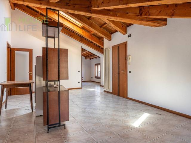 Appartamento in affitto a Malo VI