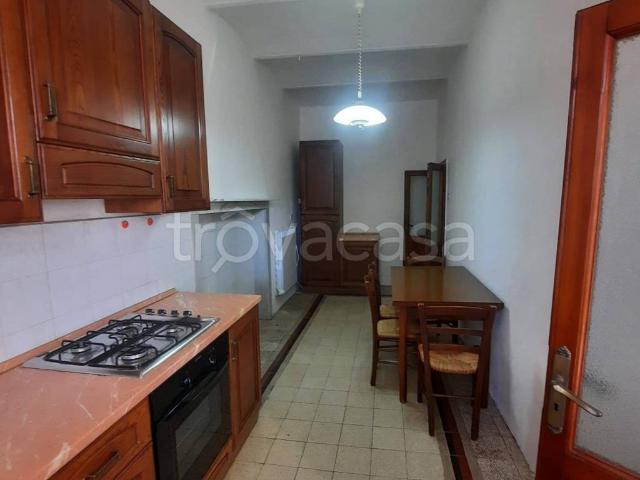 Appartamento in affitto a Manciano piazza Vittorio Veneto, arredato, vista panoramica, centrale TrovaCasa