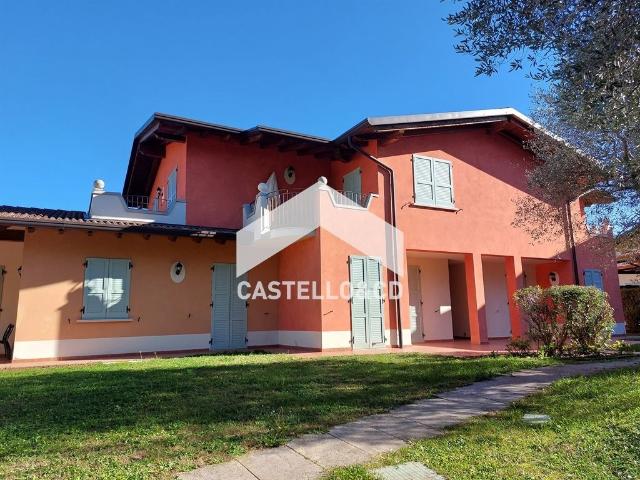 Appartamento in affitto a Manerba del Garda via dei Colli 102, arredato, posto auto, travi a vista TrovaCasa