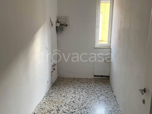 Appartamento in affitto a Mantova, non arredato/vuoto, ascensore, riscaldamento centralizzato TrovaCasa