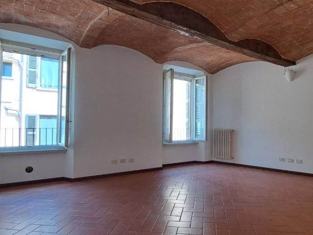 Appartamento in affitto a Mantova piazza Felice Cavallotti, riscaldamento autonomo, ascensore, angolo cottura TrovaCasa