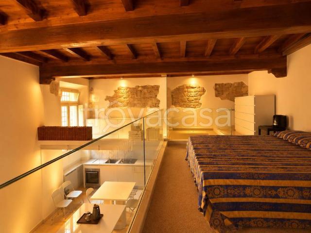 Appartamento in affitto a Mantova via Ippolito Nievo, immobile di prestigio, centrale, luminoso TrovaCasa