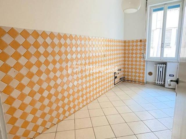 Appartamento in affitto a Mantova via Virgilio 4, non arredato/vuoto, centrale, aria condizionata TrovaCasa