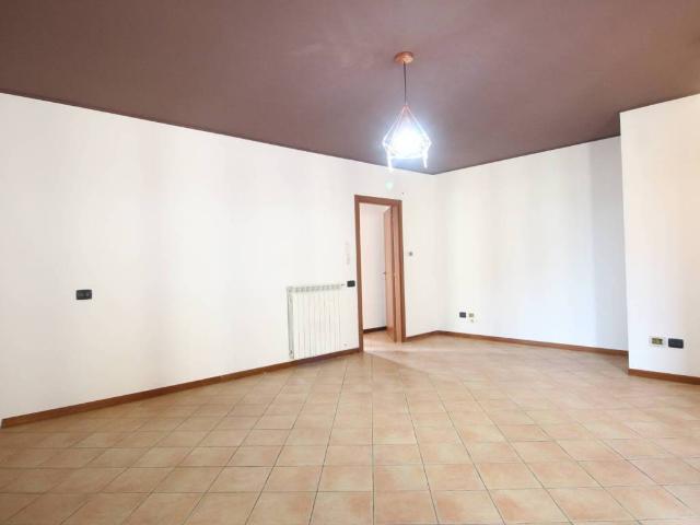 Appartamento in affitto a Masate MI