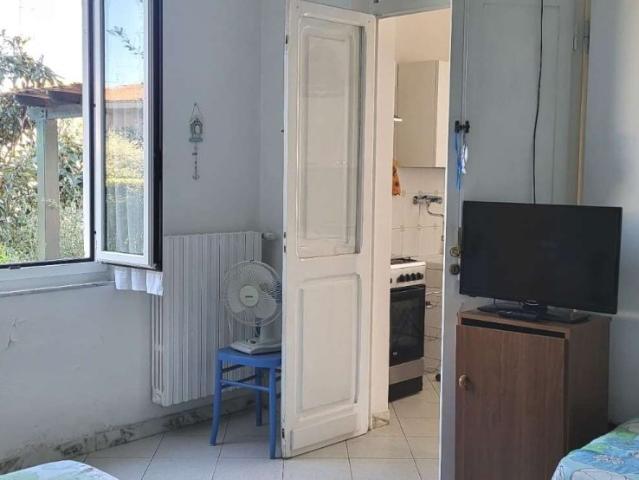 Appartamento in affitto a Massa Marina Di Massa