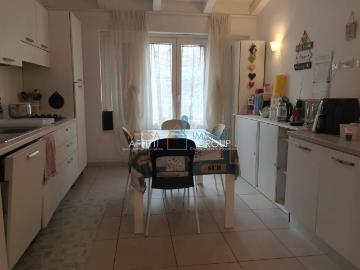 Appartamento in affitto a Massa MS