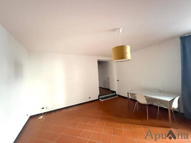 Appartamento in affitto a Massa MS
