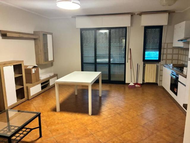 Appartamento in affitto a Massa MS