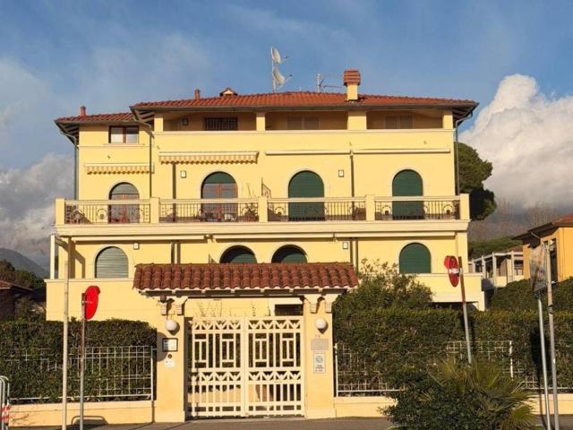 Appartamento in affitto a Massa MS