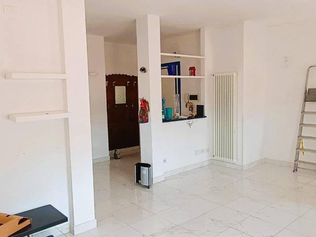 Appartamento in affitto a Massa MS