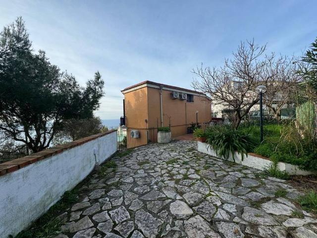 Appartamento in affitto a Massa Lubrense NA