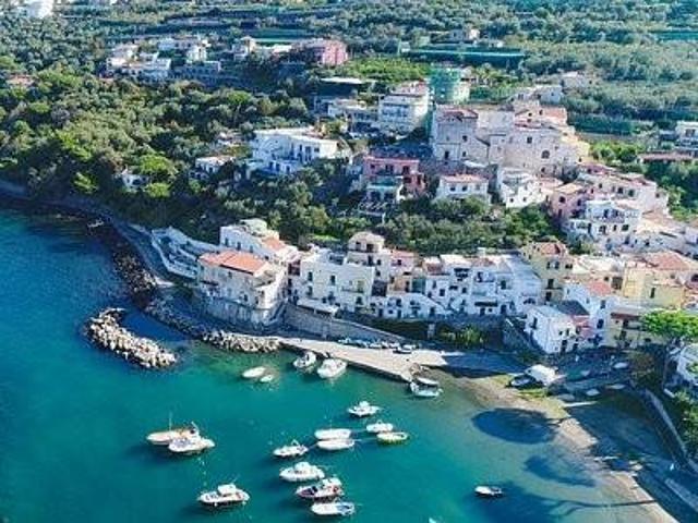Appartamento in affitto a Massa Lubrense NA
