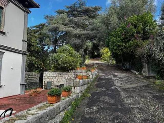 Appartamento in affitto a Massa Lubrense via Vincenzo Maggio No Number, arredato, giardino privato, posto auto TrovaCasa