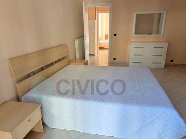 Appartamento in affitto a Massa via Vittorio Veneto, Marina di Massa Centro