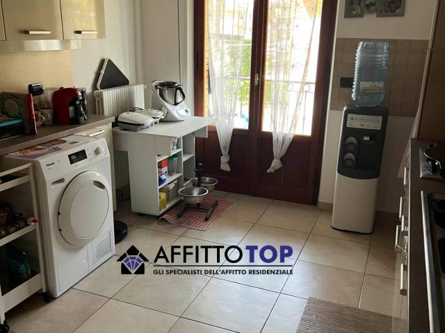 Appartamento in Affitto a Massa