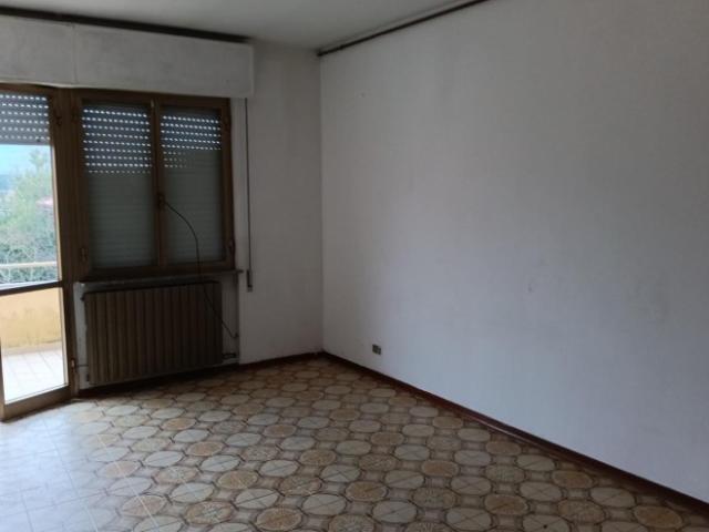 Appartamento in affitto a Massa