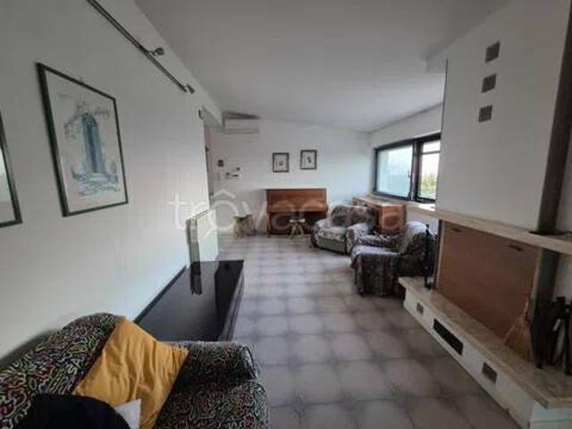 Appartamento in affitto a Massignano viale Della Rimembranza, 9, terrazzo, caminetto, parquet TrovaCasa