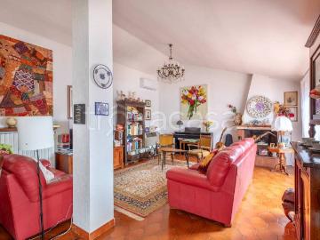 Appartamento in affitto a Marino via San Paolo Apostolo, terrazzo, riscaldamento autonomo, parzialmente arredato TrovaCasa